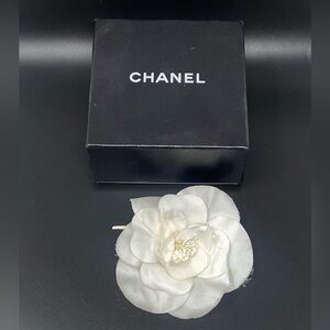 Chanel Silk Flower Camellia Pin Brooch W/Box White